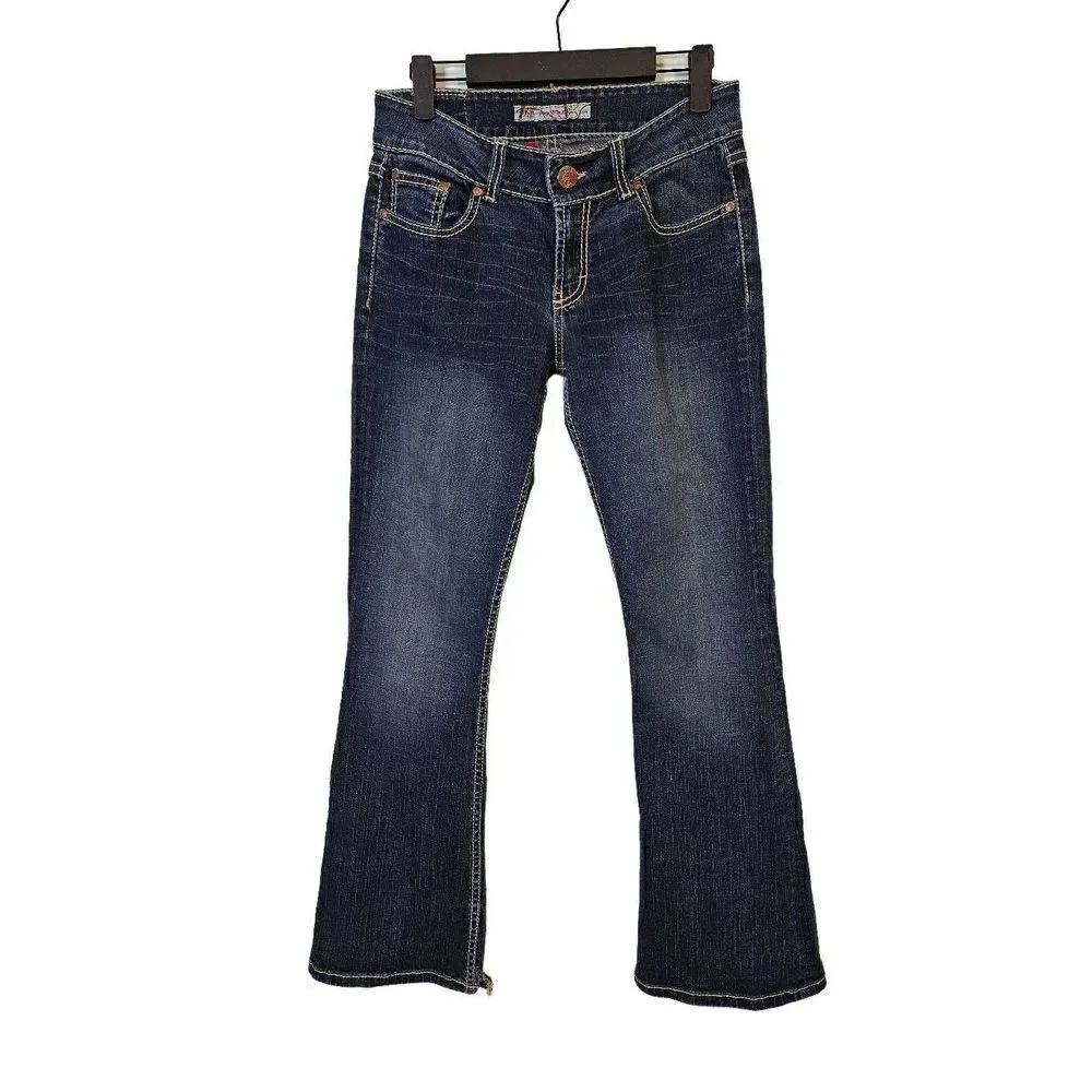 BKE Culture stretch bootcut jeans. Size 28.